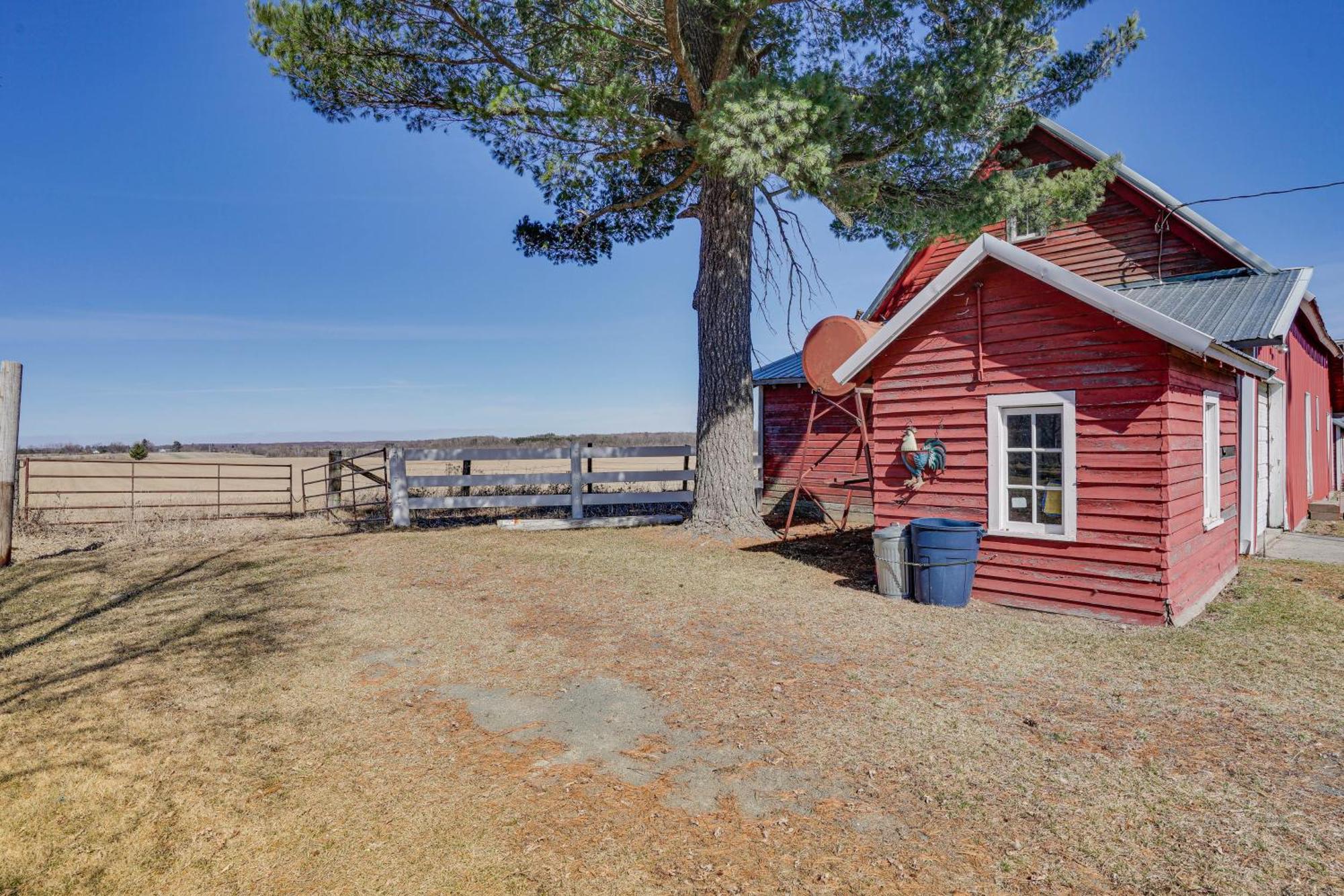 Quiet Farmhouse Retreat With Fire Pit - Pets Welcome Milltown ภายนอก รูปภาพ